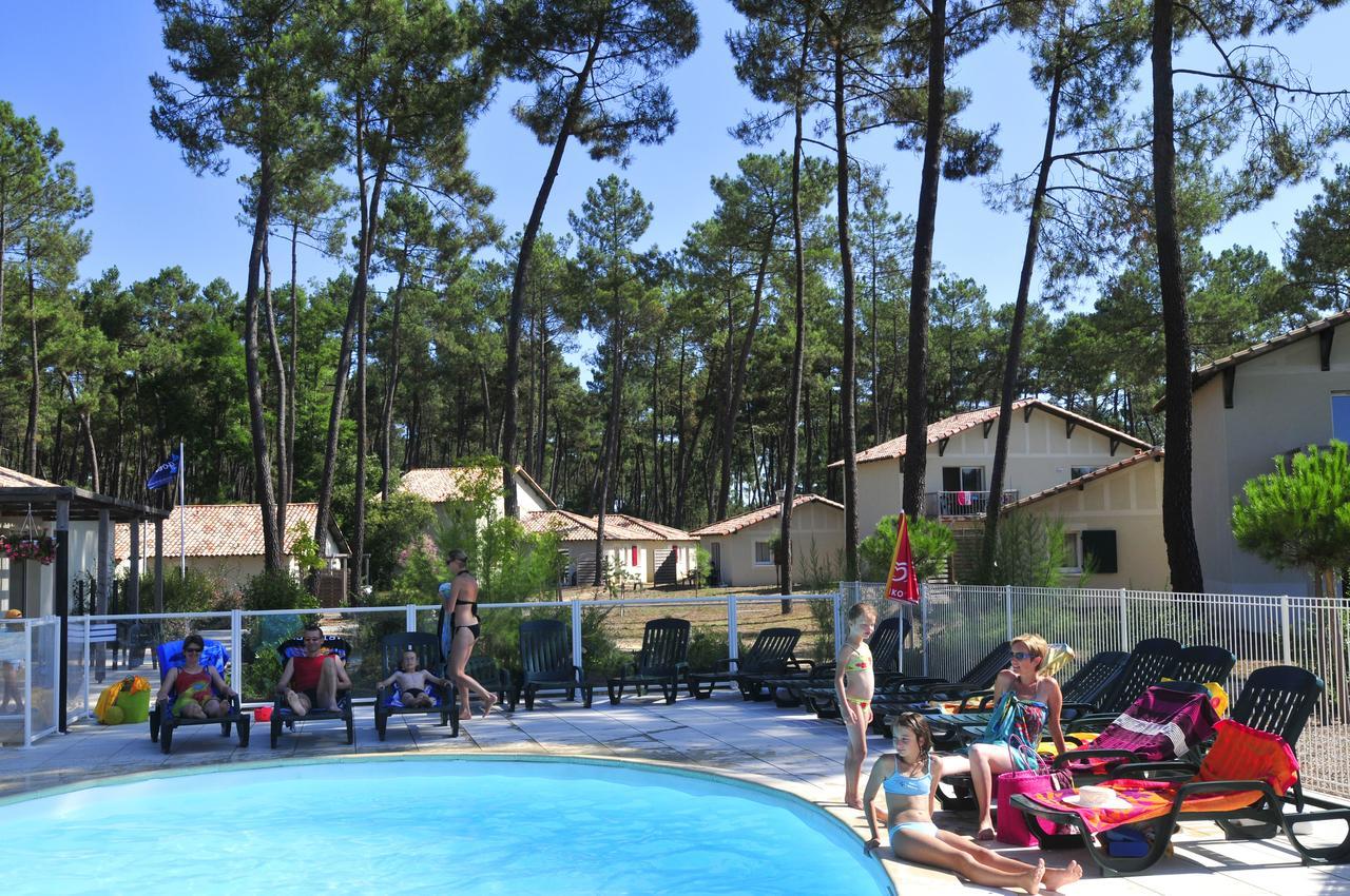 Residence Goelia Les Demeures Du Lac Casteljaloux Exterior photo