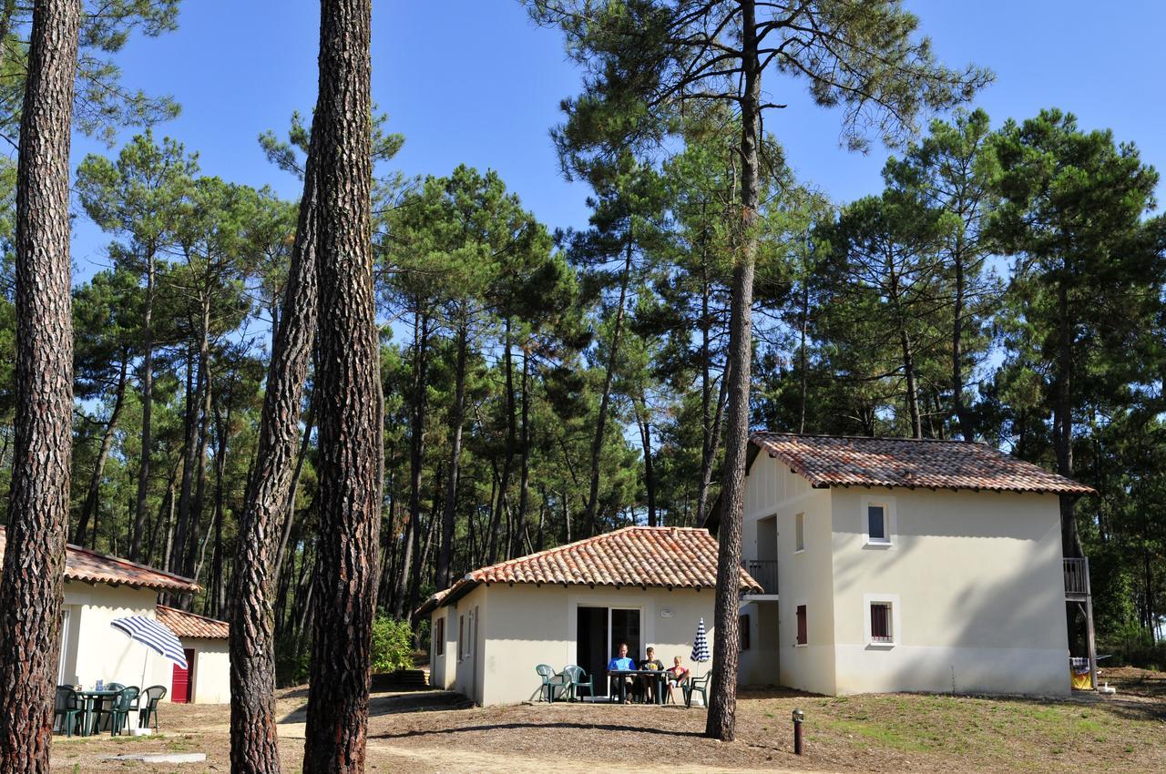 Residence Goelia Les Demeures Du Lac Casteljaloux Exterior photo